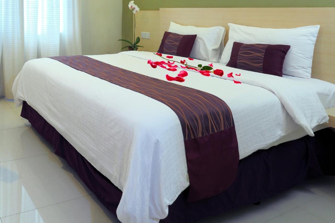 Lombok Plaza Hotel And Convention Mataram Kamer foto
