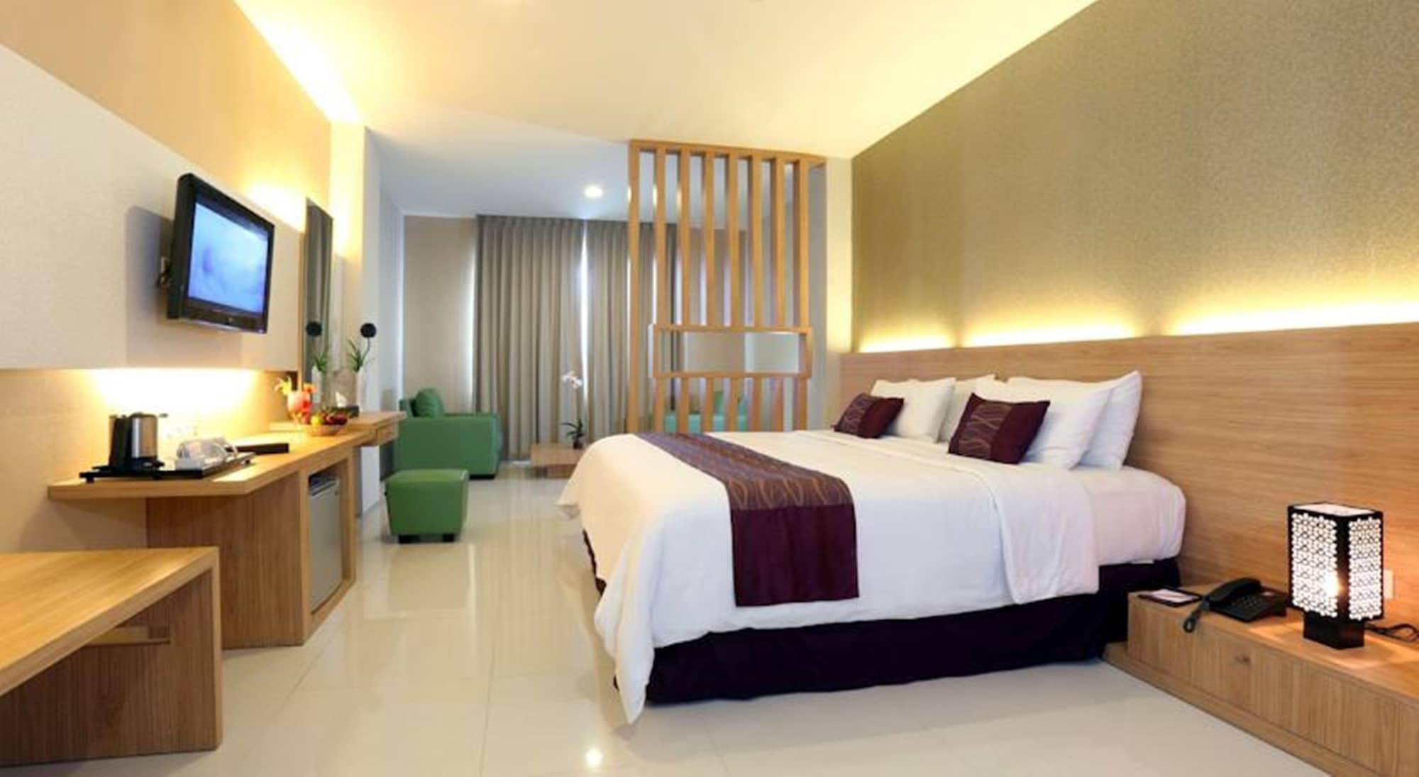 Lombok Plaza Hotel And Convention Mataram Buitenkant foto