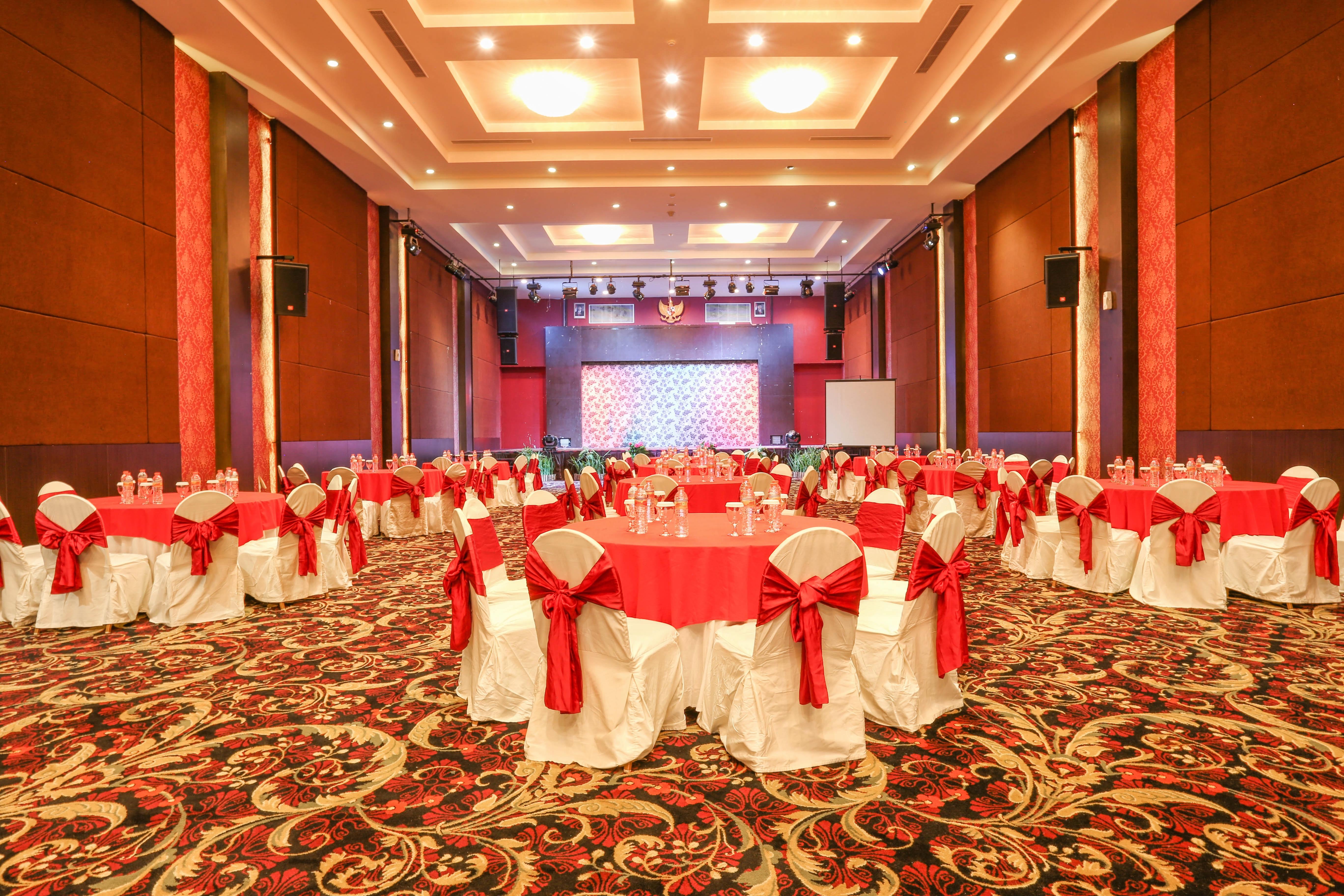 Lombok Plaza Hotel And Convention Mataram Buitenkant foto