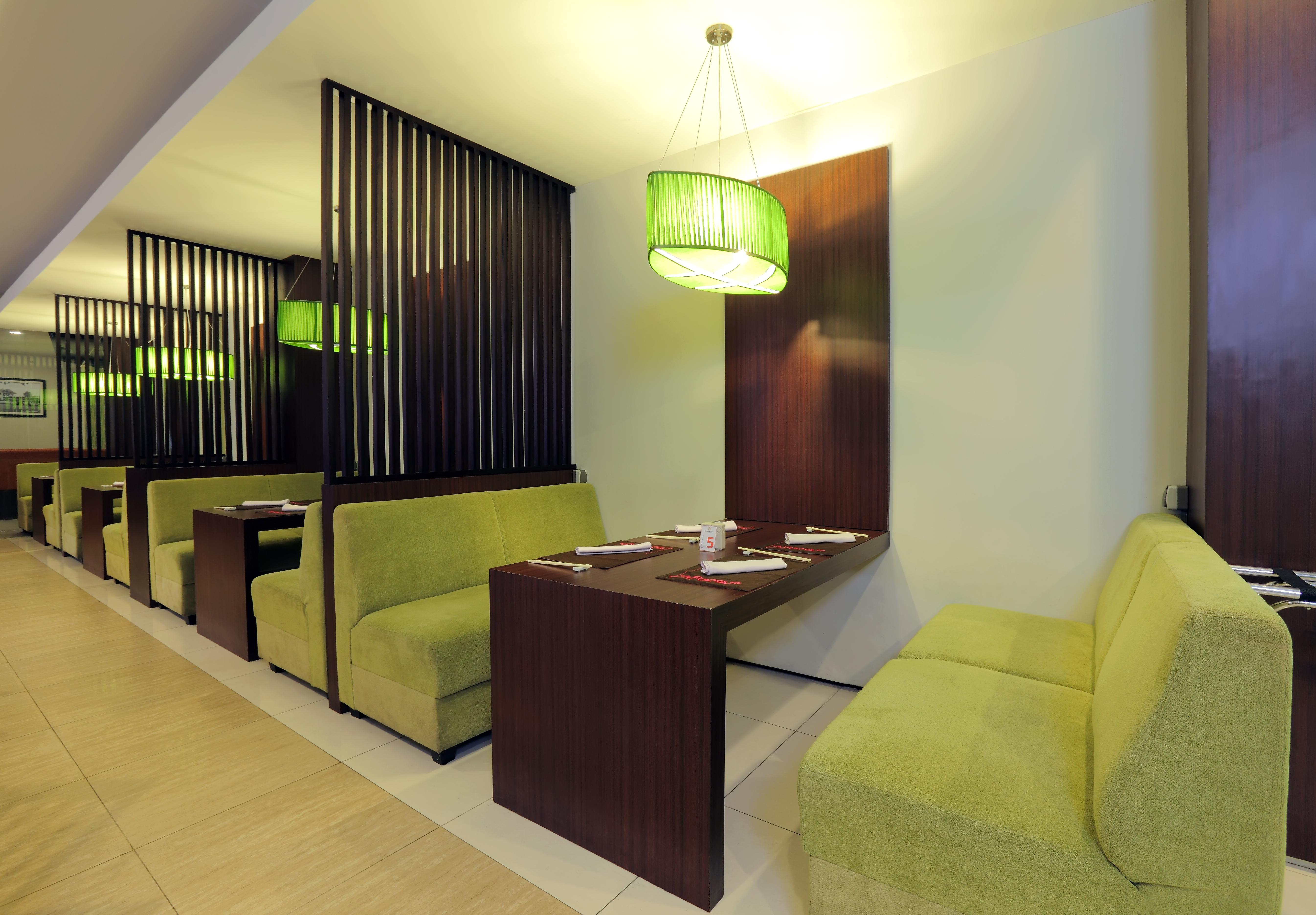 Lombok Plaza Hotel And Convention Mataram Buitenkant foto