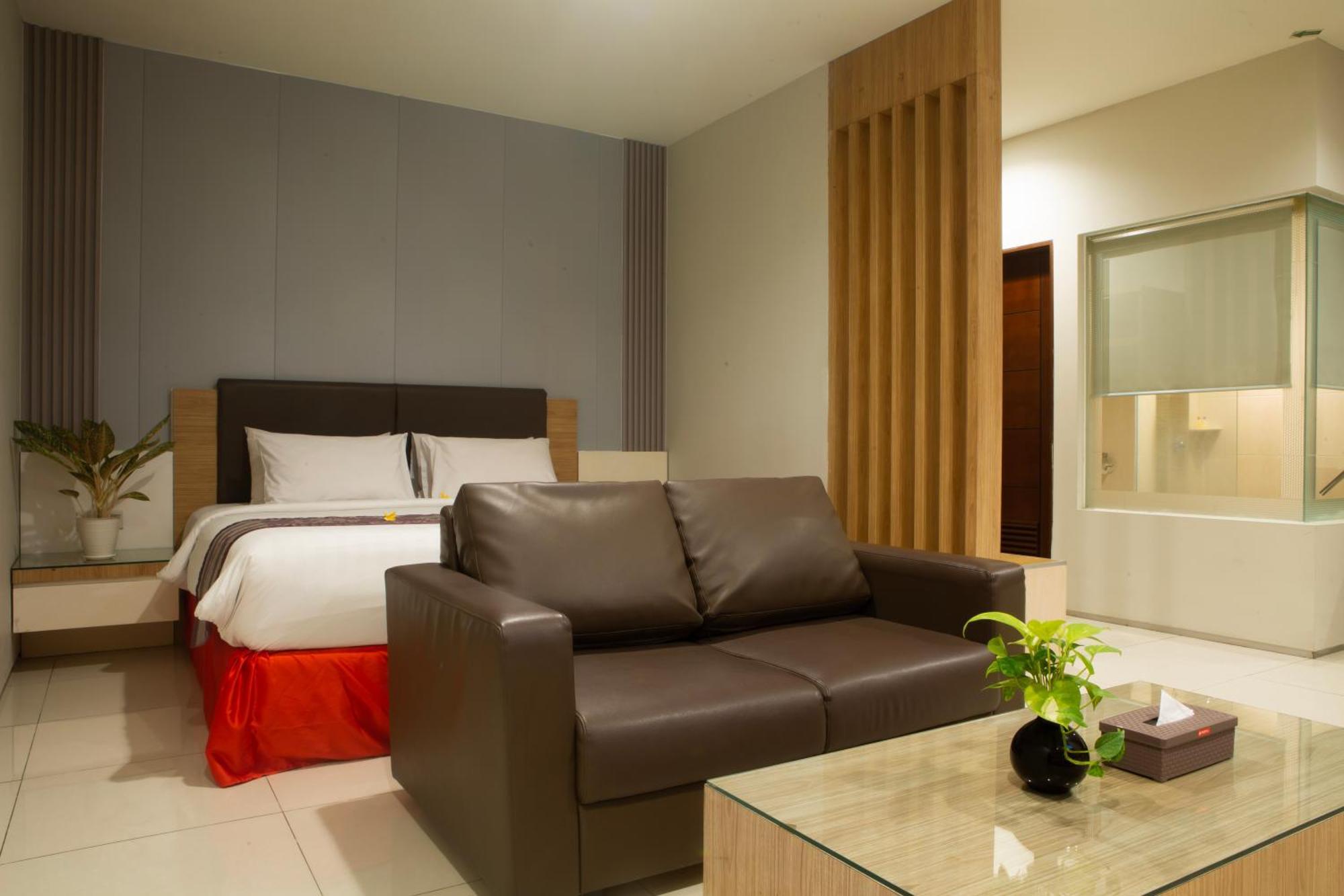 Lombok Plaza Hotel And Convention Mataram Buitenkant foto
