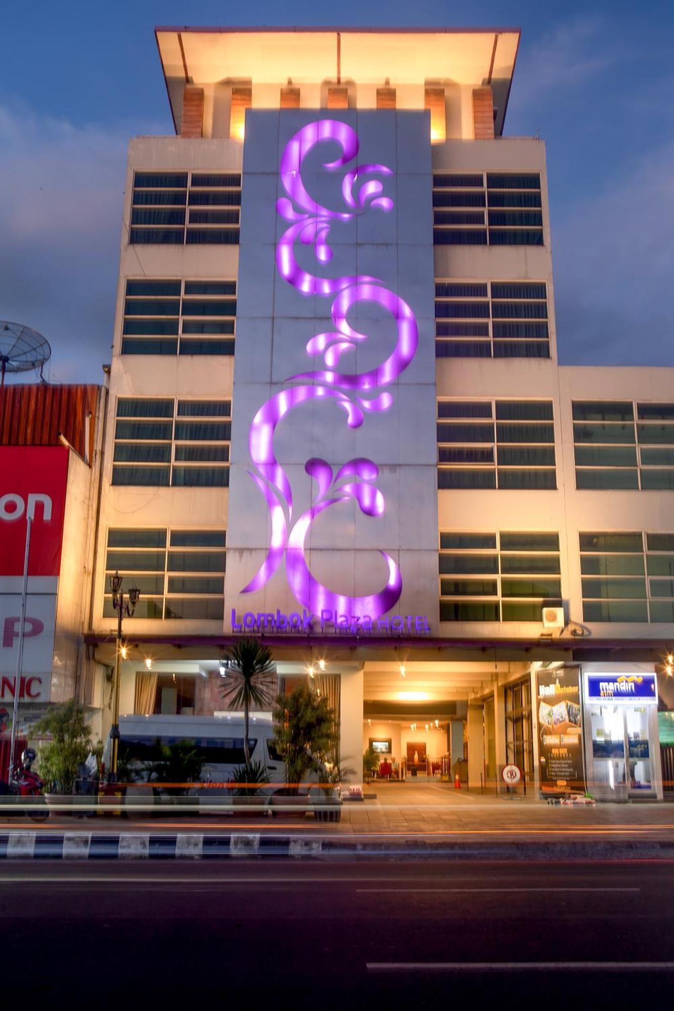 Lombok Plaza Hotel And Convention Mataram Buitenkant foto