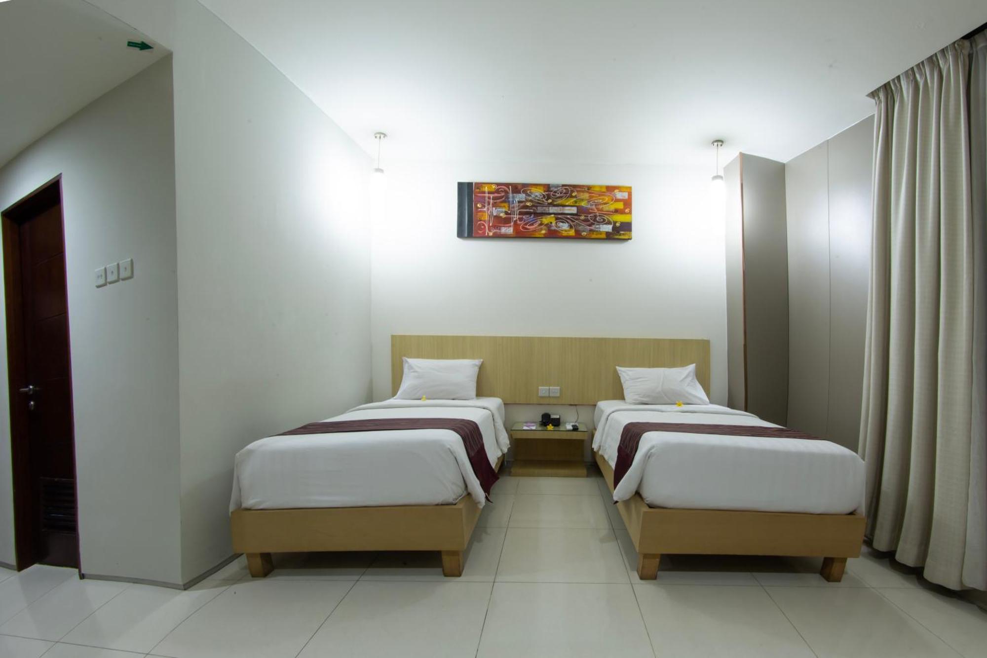 Lombok Plaza Hotel And Convention Mataram Buitenkant foto
