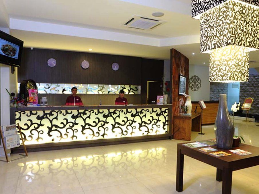 Lombok Plaza Hotel And Convention Mataram Buitenkant foto