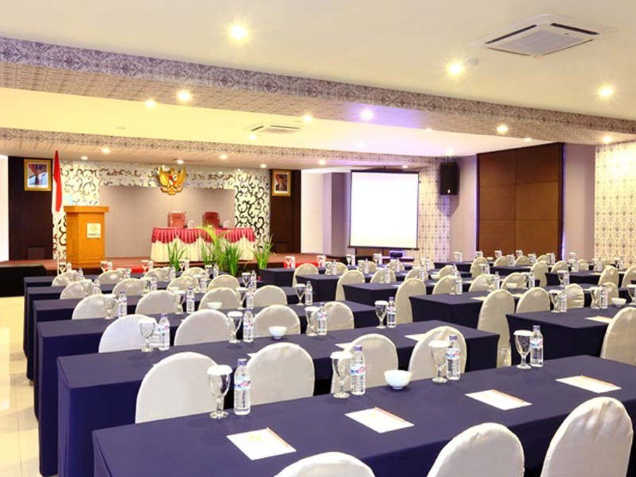 Lombok Plaza Hotel And Convention Mataram Buitenkant foto