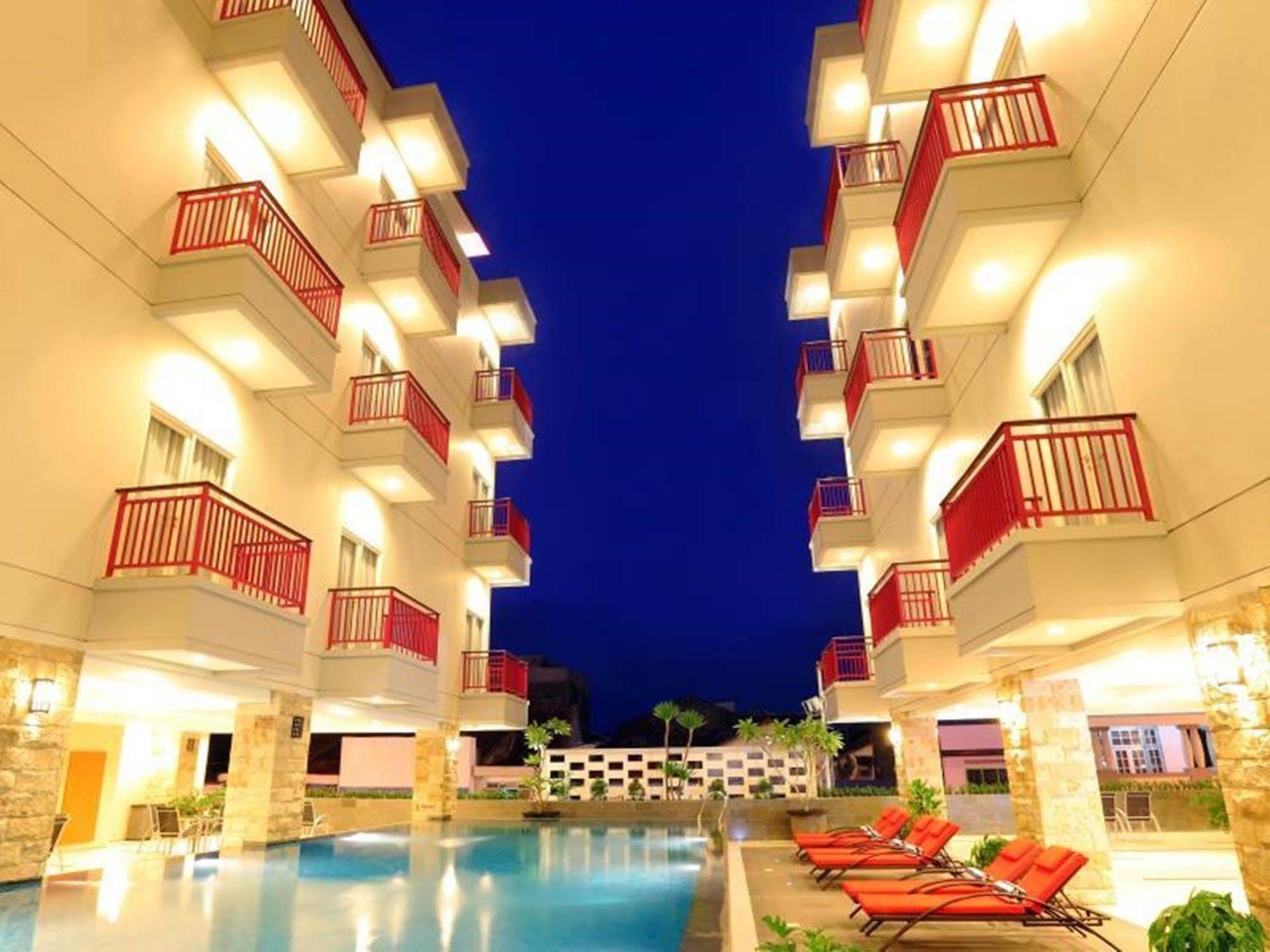 Lombok Plaza Hotel And Convention Mataram Buitenkant foto