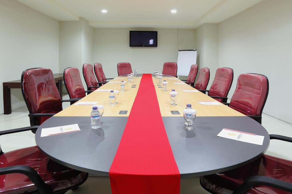 Lombok Plaza Hotel And Convention Mataram Buitenkant foto