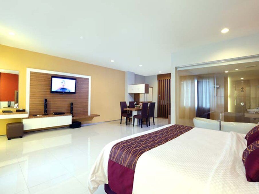 Lombok Plaza Hotel And Convention Mataram Buitenkant foto